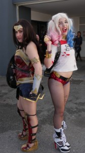 Wonder-Woman et Harley Quinn au Avignon Geek Expo